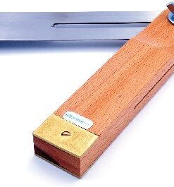 Verstellbarer Winkel mit Flügelmutter